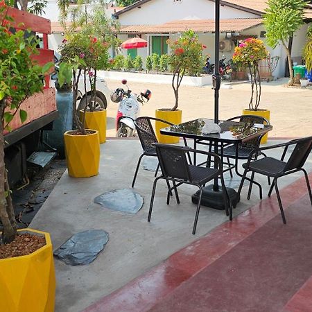 לואנג פרבאנג Sabaidee Guesthouse מראה חיצוני תמונה